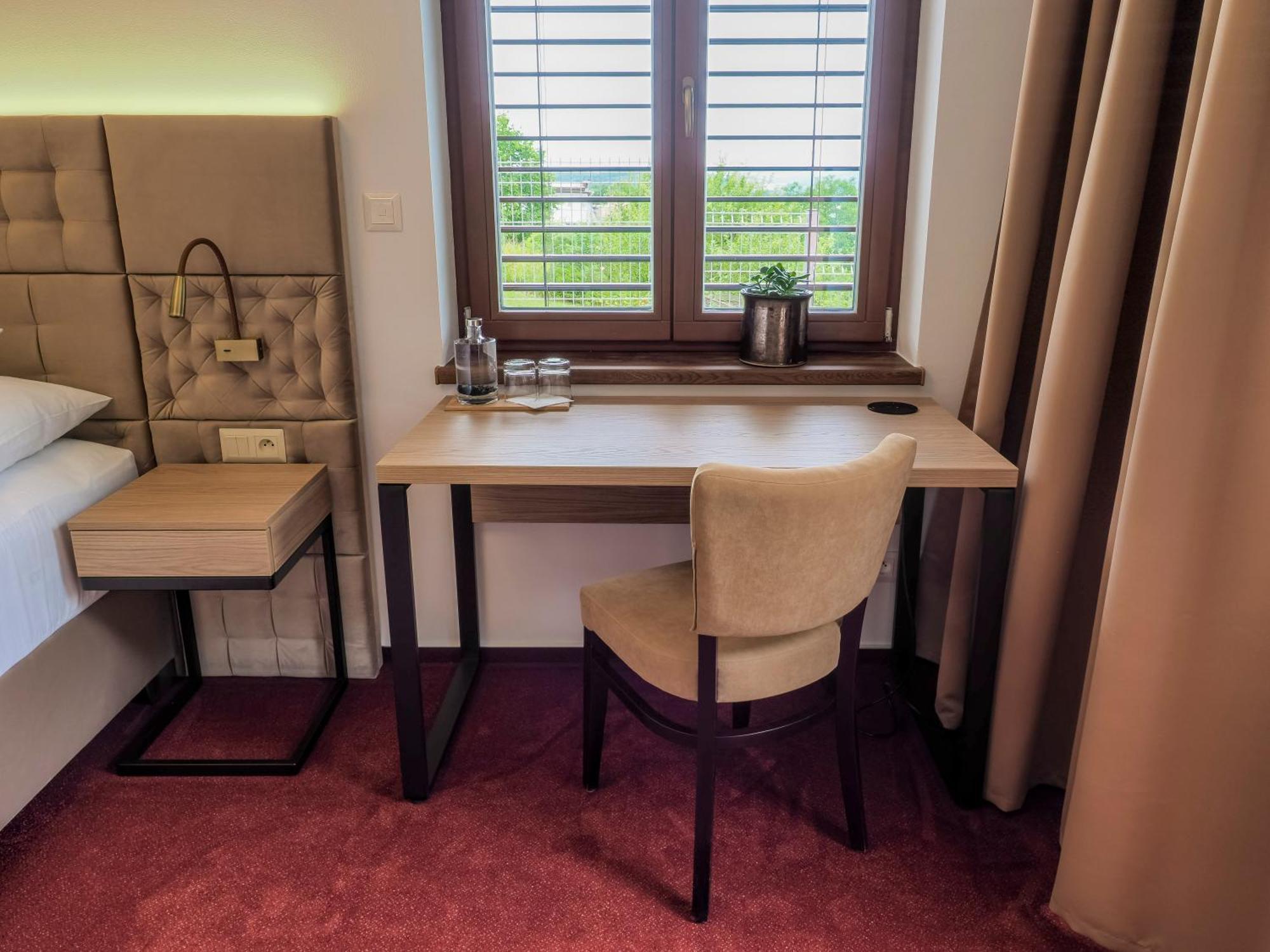 קרנוב Hotel Cvilin מראה חיצוני תמונה
