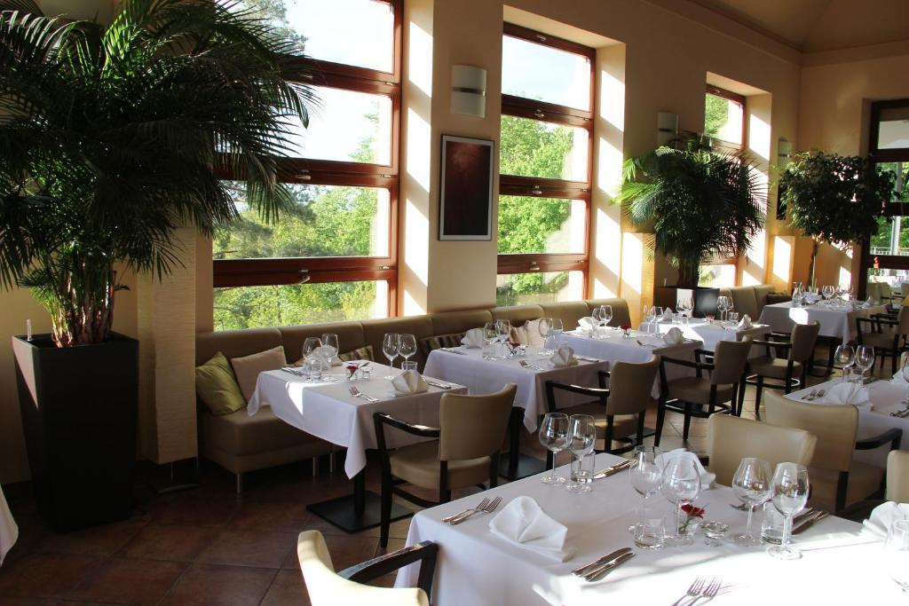 קרנוב Hotel Cvilin מראה חיצוני תמונה